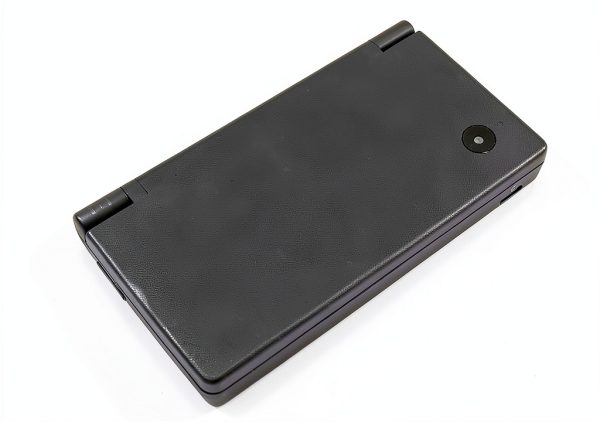 Nintendo DSi Handheld Console Dual Screen with Camera and SD Support-3